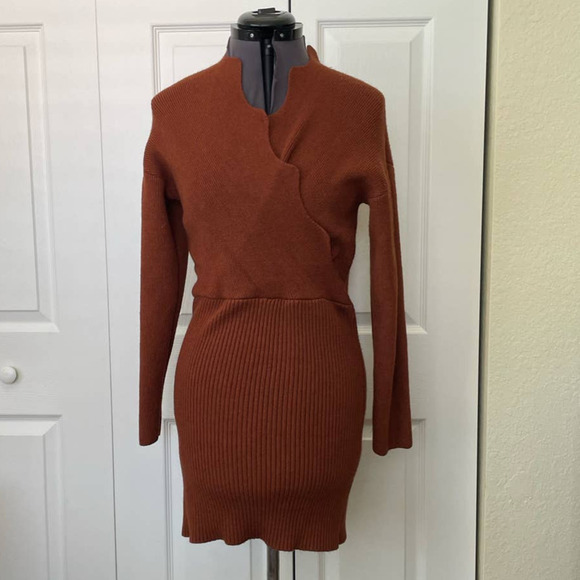 JOA Just One Answer Copper Brown Scalloped Sweater Dress, Size M 🗣LAST CHANCE🗣 - Picture 3 of 4